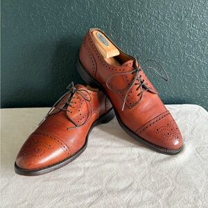 Allen Edmonds Brown Sanford Cap-Toe Leather Shoes with Broguing